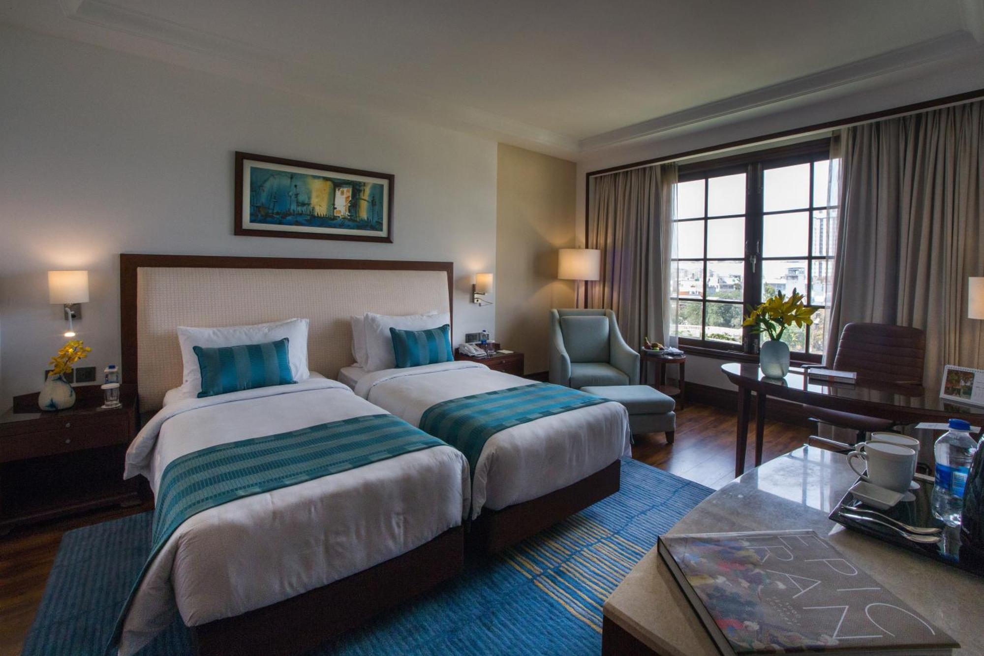 Dlf Club 3 Hotel คูร์เคาน์ ภายนอก รูปภาพ
